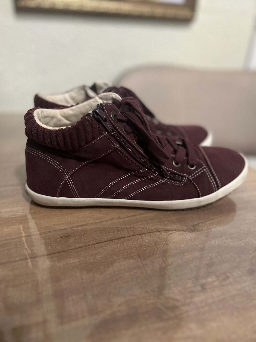 Taos Startup Bordeaux Distressed High Top Sneakers with Side Zipper - Picture 4 of 6